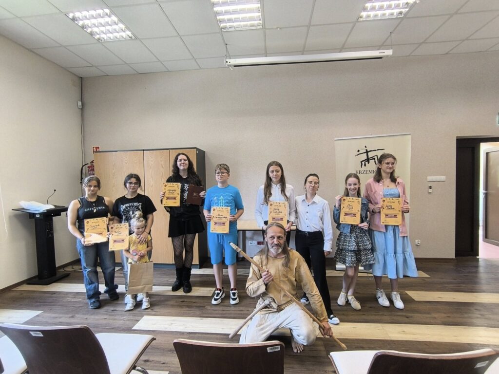 Szukając w gruncie rzeczy konkurs 1