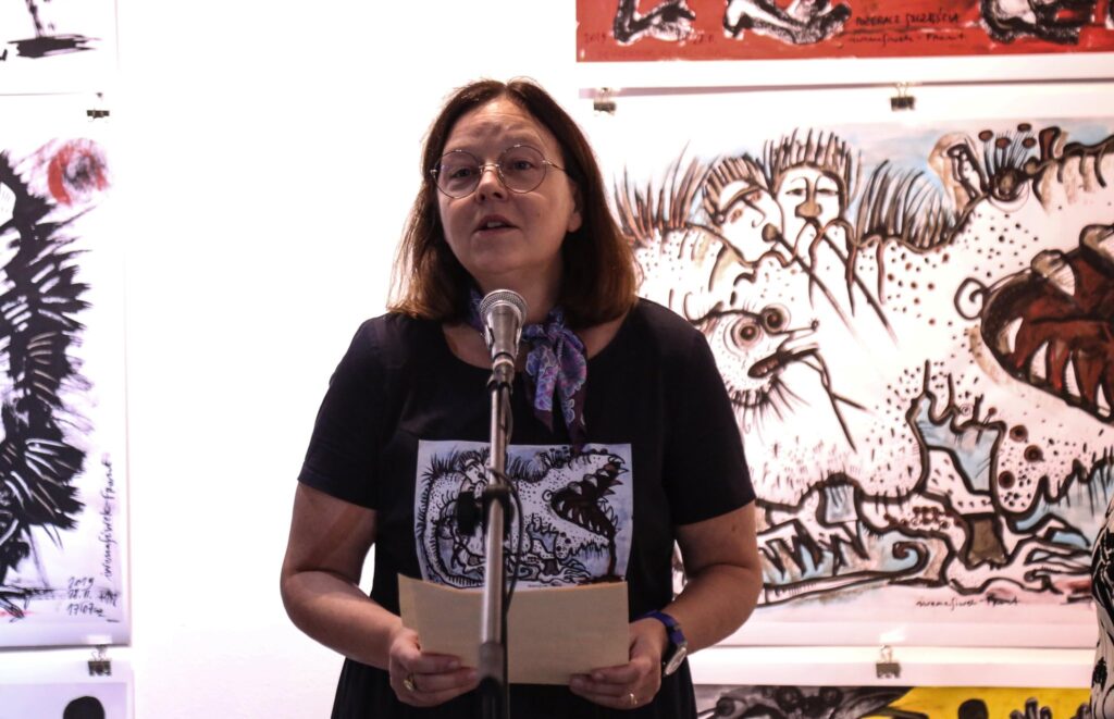 Tropy zwierzat i potwory Iwona Siwek-Front 0